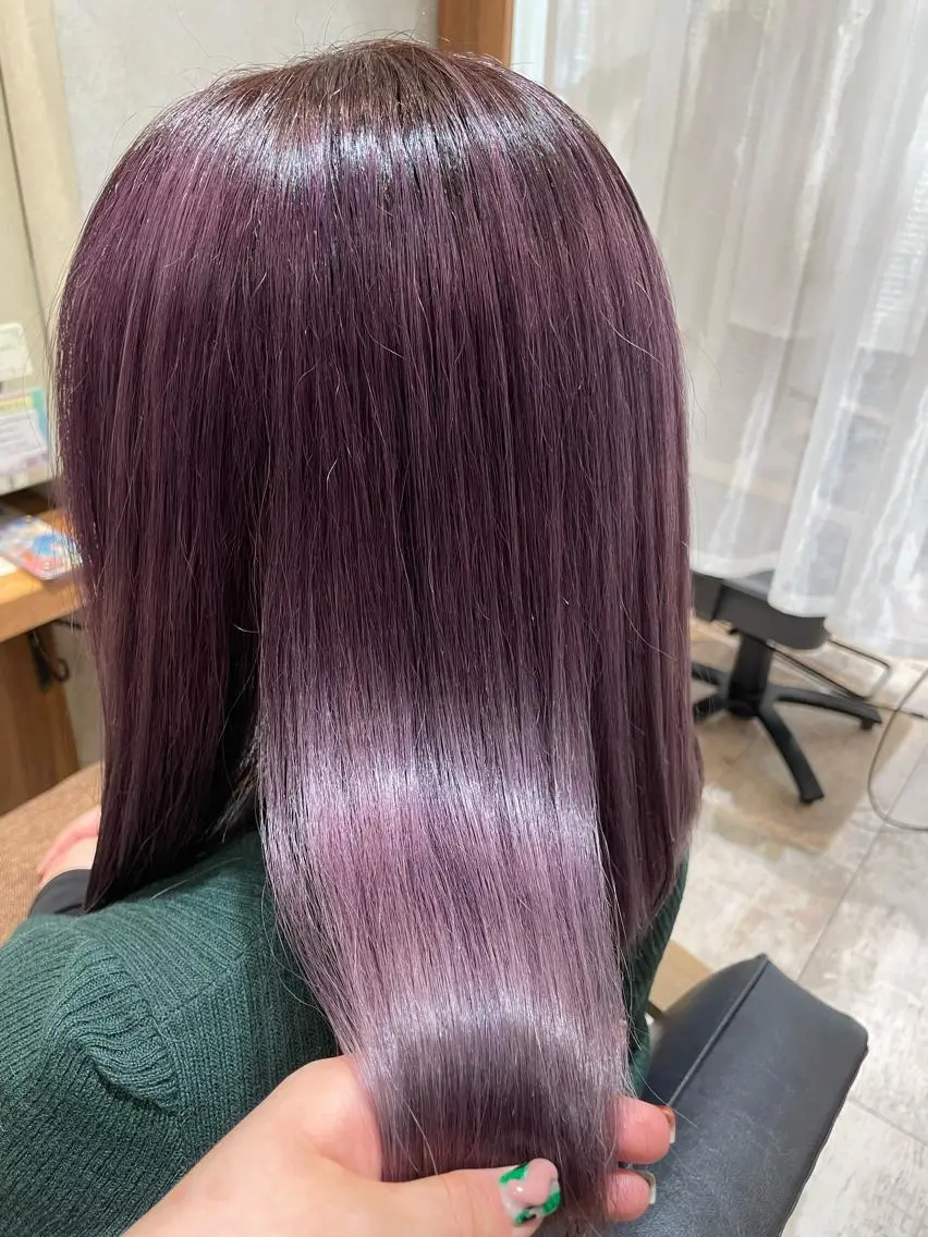 ミディアム カット ヘアカラー 小川 夏生のヘアスタイル