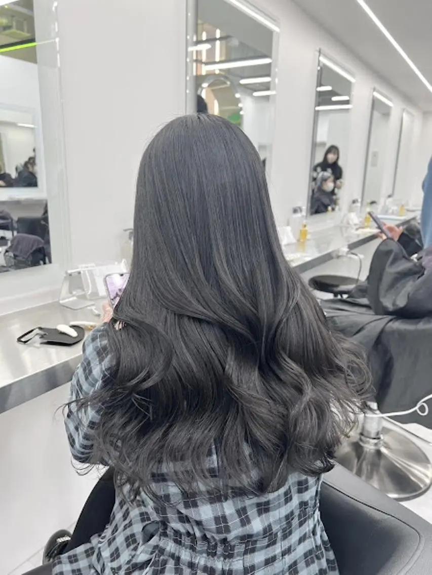カラー official TUNE銀座🪞🪽のヘアスタイル