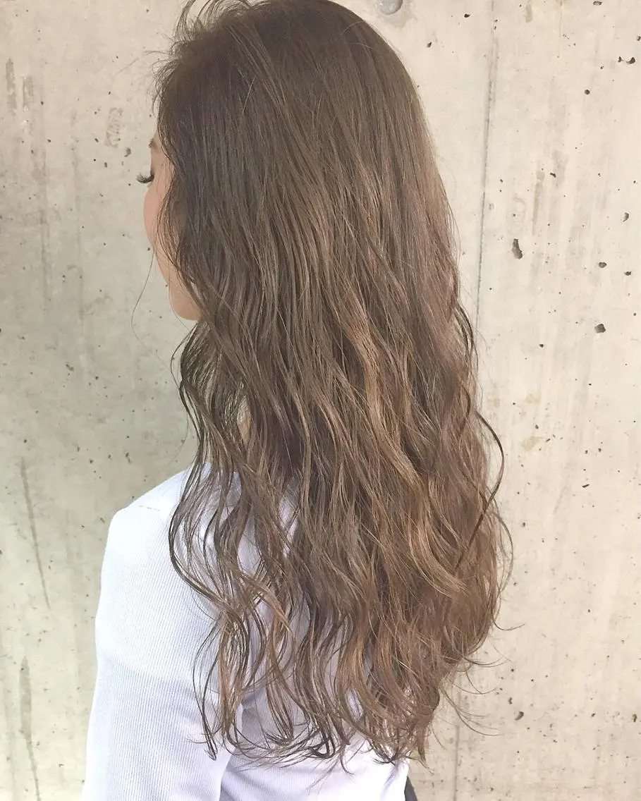 ロング カラー パーマ ヘアアレンジ メンズ キッズ ネイル マツエク・マツパ メンズブリーチ メンズハイライト メンズインナーカラー アッシュ ベージュカラー 顔まわりレイヤー× 韓国ヘアオタベシンヤのヘアスタイル