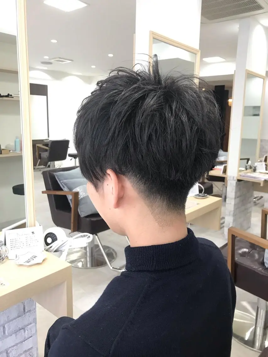 ショート パーマ メンズ フェードカット 刈り上げ カット パーマ マンツーマン/透明感 foi hairのヘアスタイル