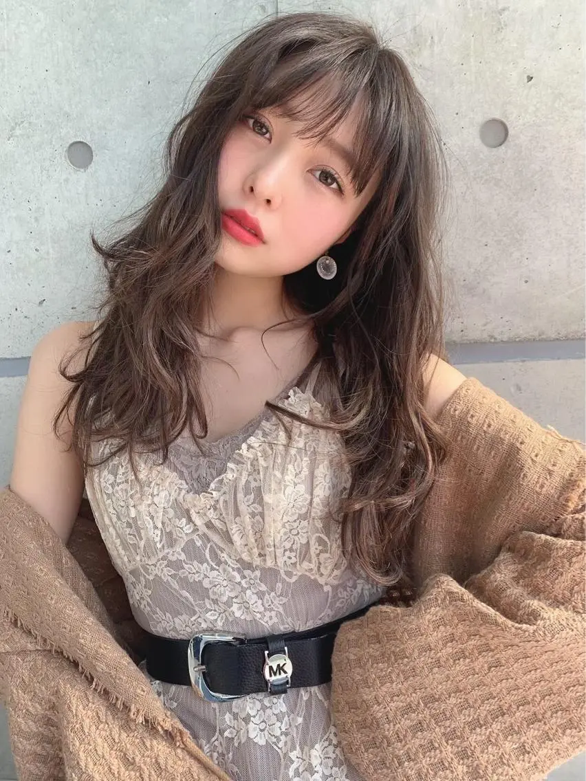 ミディアム 🫧レイヤーカット ・ハッシュ🫧龍星のヘアスタイル