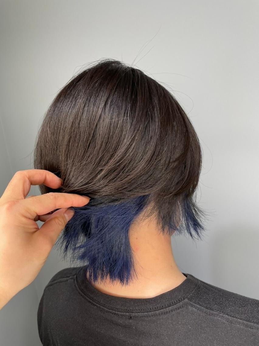 ミディアム カラー アディクシーカラー アッシュ ブルーカラー ダークアッシュ イヤリングカラー トップスタイリスト ✨KIRIKA中野✨のヘアスタイル