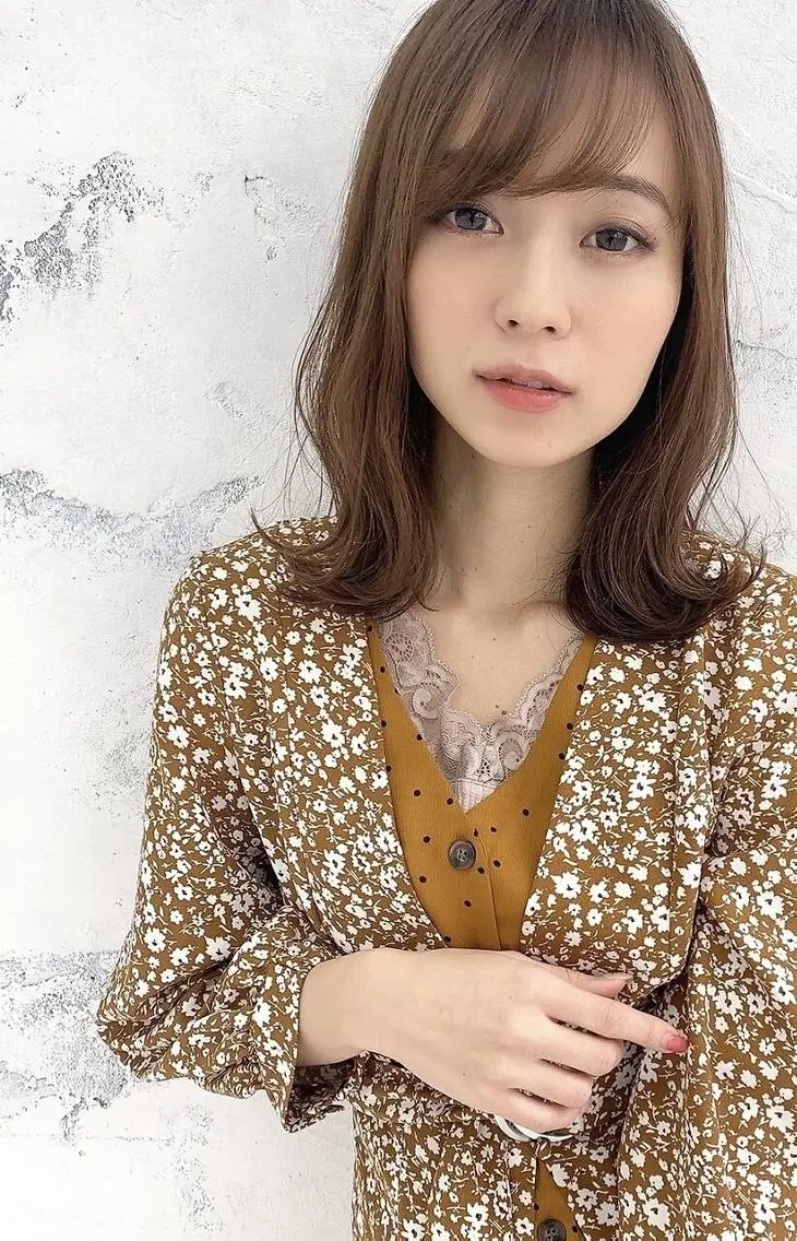 ミディアム カット 縮毛矯正 ioe 梅田のヘアスタイル