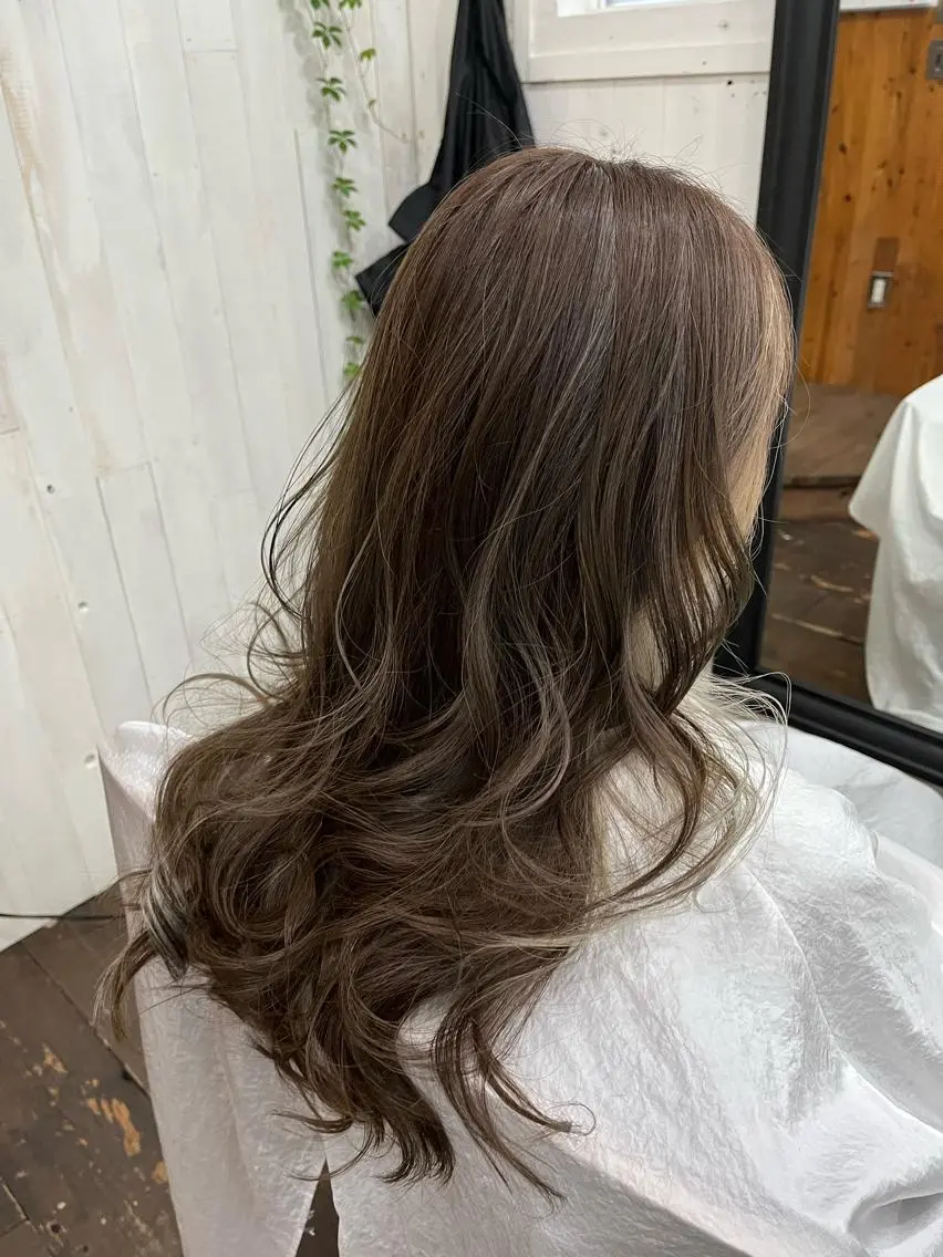 ロング 紙屋 隼人のヘアスタイル