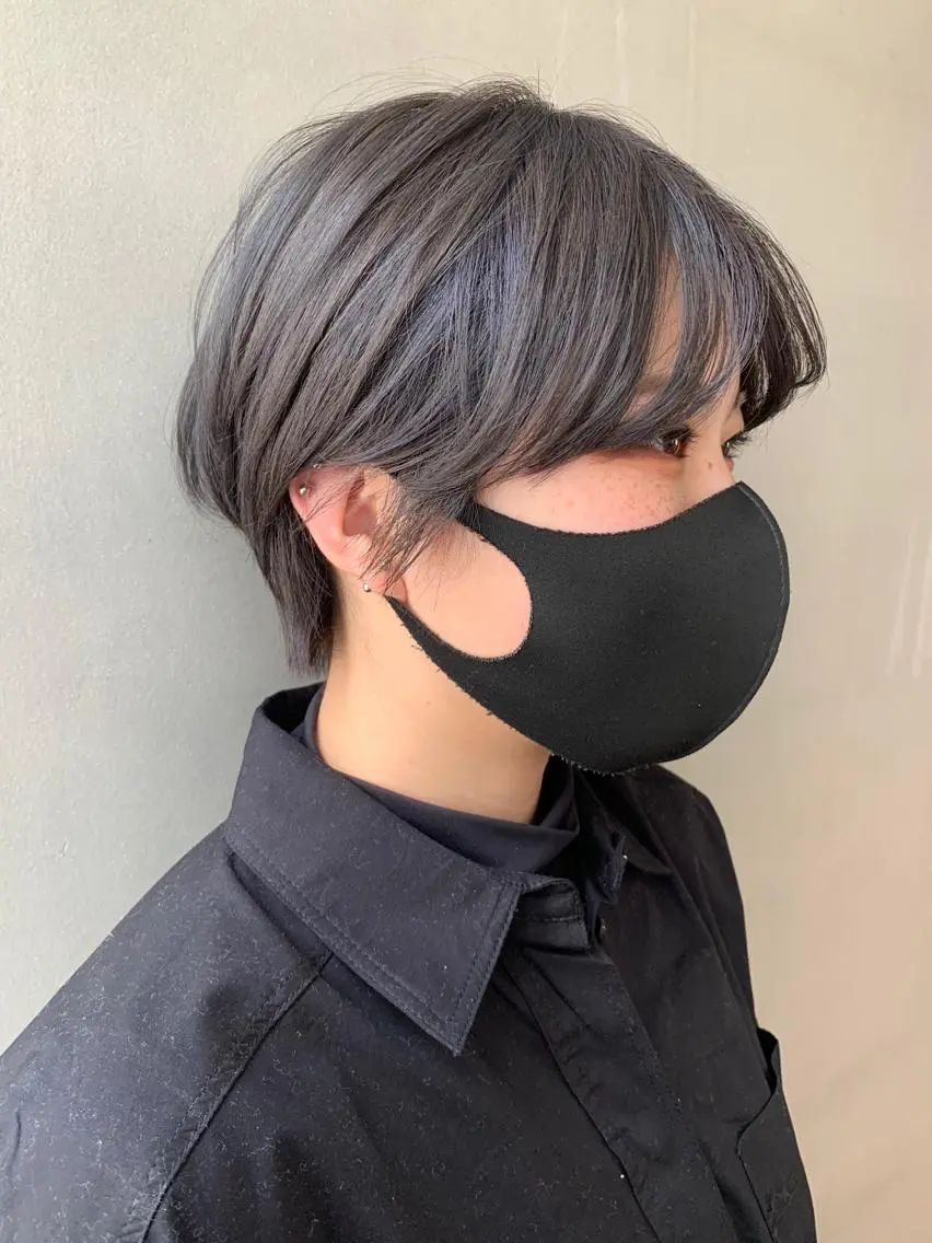 ショート カラー パーマ ヘアアレンジ メンズ キッズ ネイル マツエク・マツパ メンズブリーチ ブリーチ ブルーカラー ブルーグレー ブルー ウルフレイヤーカット /チヒロのヘアスタイル
