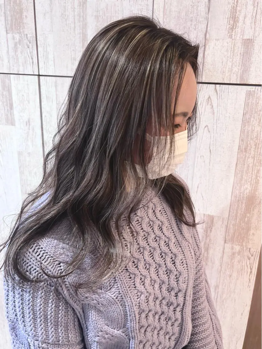 ロング カラー ハイライトカラー ハイライト ヘアカラー KANA🎀韓国 🇰🇷ハイライトのヘアスタイル