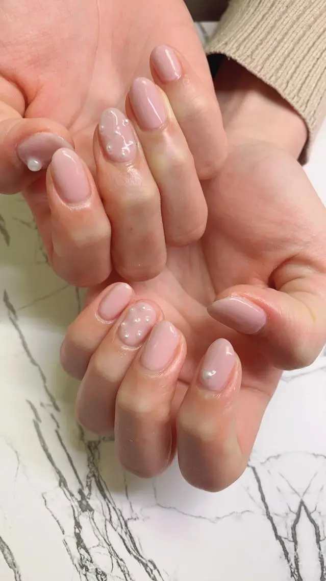 ネイル はな💎ネイル ワンホン、長さ出しのネイルデザイン