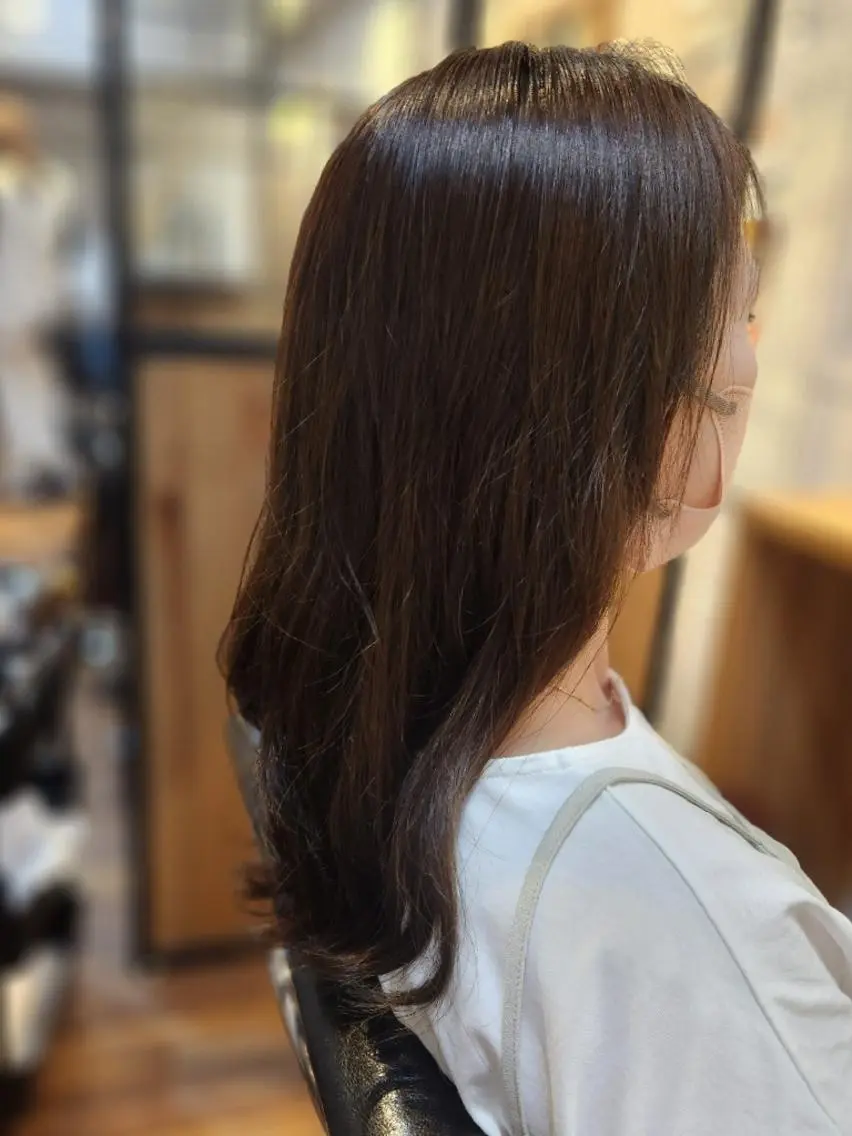 セミロング カラー アッシュ ユウナ/眉ワックス /メンズカットモデルのヘアスタイル