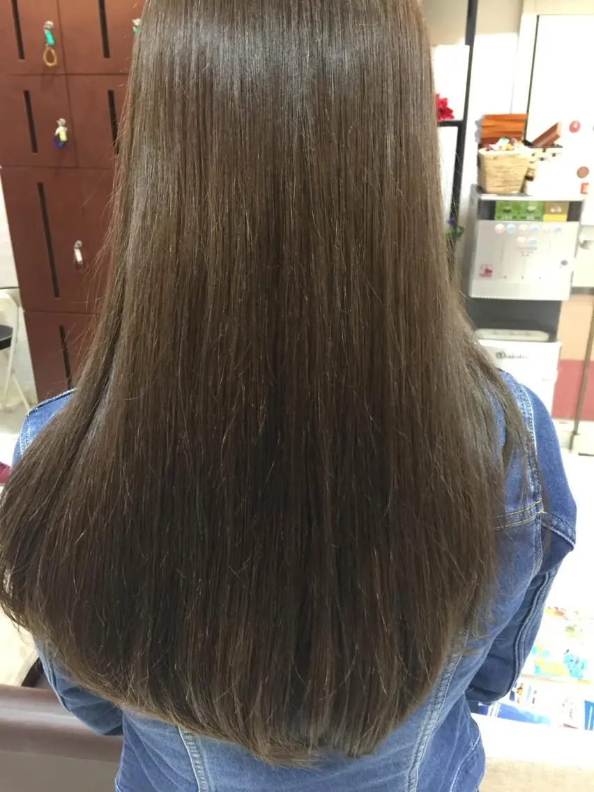 カラー イルミナカラー 💜ツヤヘアケア🩷 サトウシュンスケのヘアスタイル