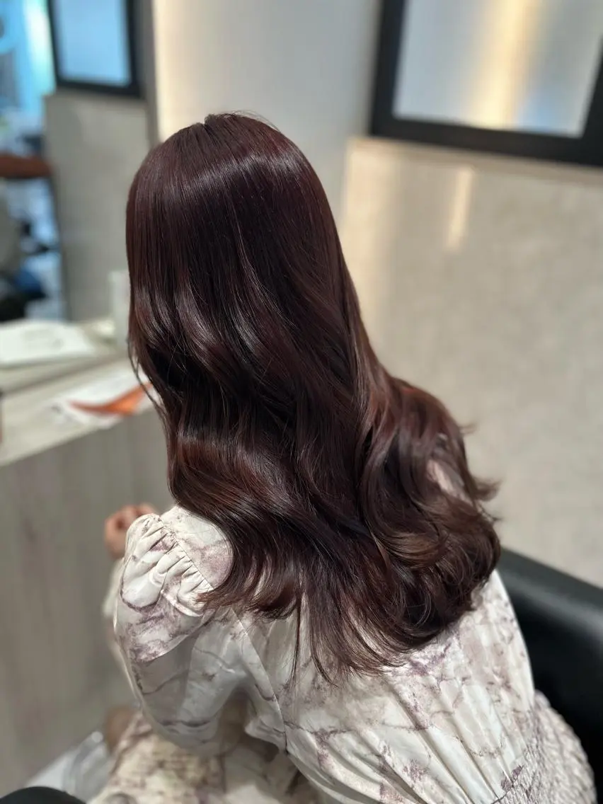 ロング カラー カット ヘアカラー トリートメント emi/髪質改善/ 韓国風/艶カラーのヘアスタイル
