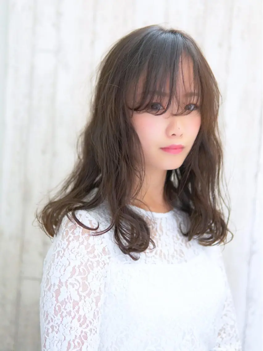セミロング カラー パーマ ヘアアレンジ キッズ ネイル マツエク・マツパ ロングネイル 永野 良一のヘアスタイル