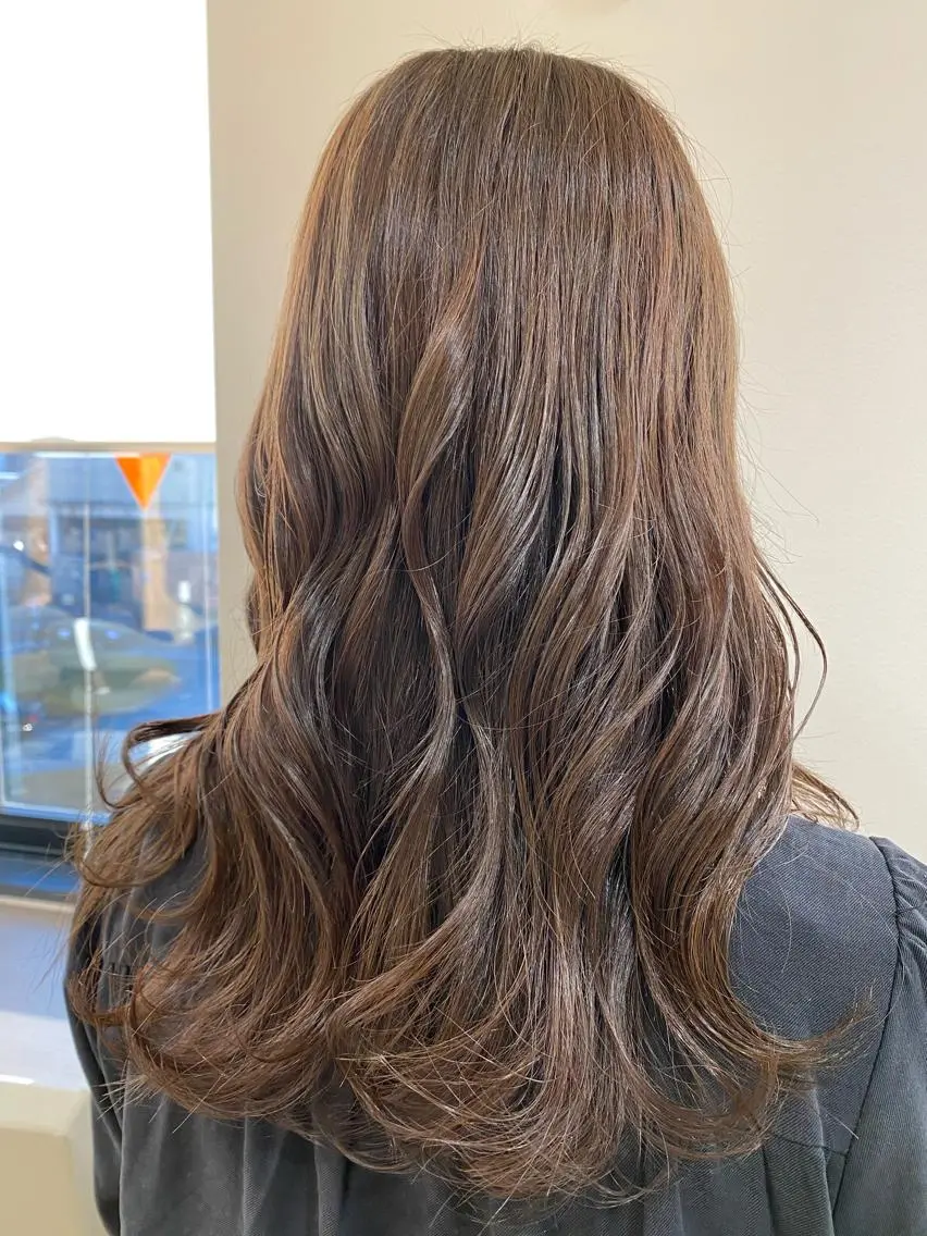 セミロング 長井 麻帆のヘアスタイル