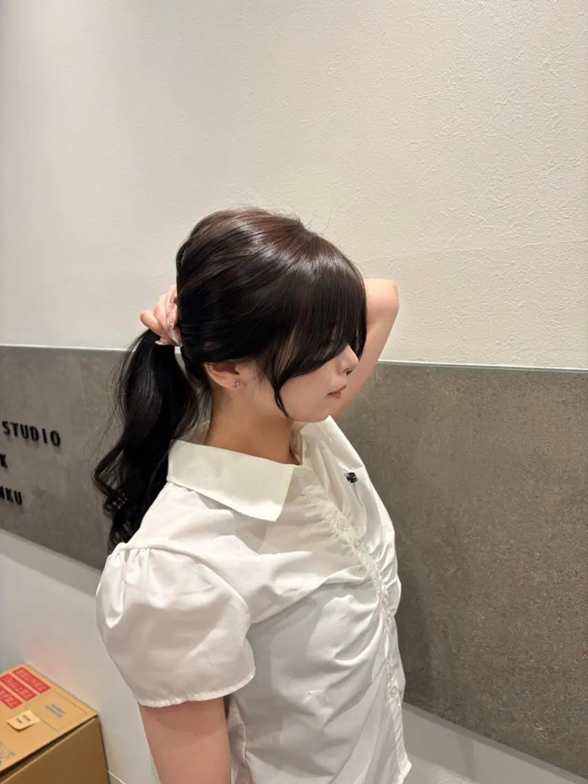 ロング 韓国風カラー くびれヘア 顔まわりレイヤー 髪質改善 韓国風ヘア FOCUSJAPAN 烏丸のヘアスタイル