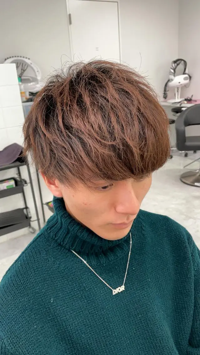 ミディアム カラー パーマ ヘアアレンジ メンズ キッズ カット パーマ ヘアセット メンズ特化美容師 aiの眉毛・アイブロウイメージ