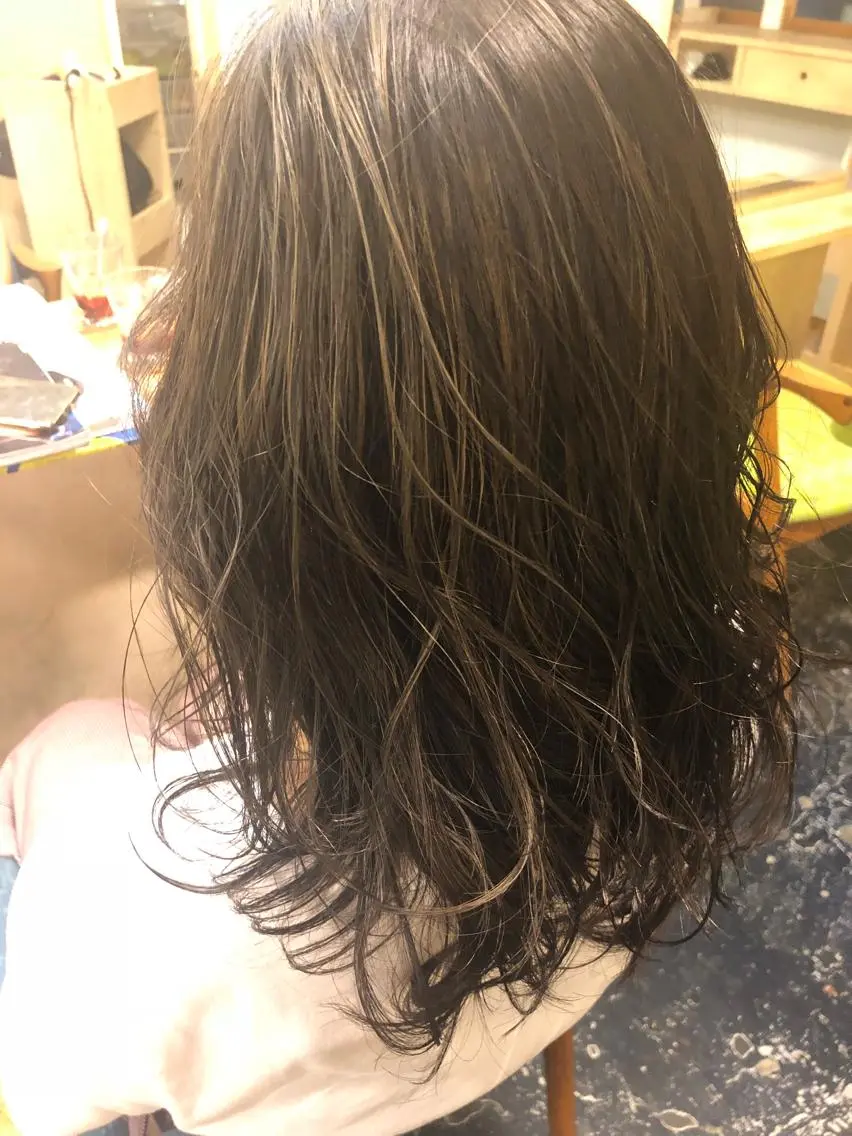 セミロング カラー AYAKA 下北沢suuのヘアスタイル