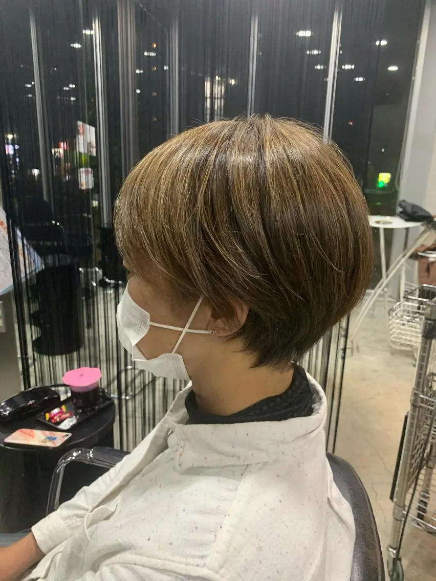 ショート カラー カット ヘアカラー __ みずきのヘアスタイル