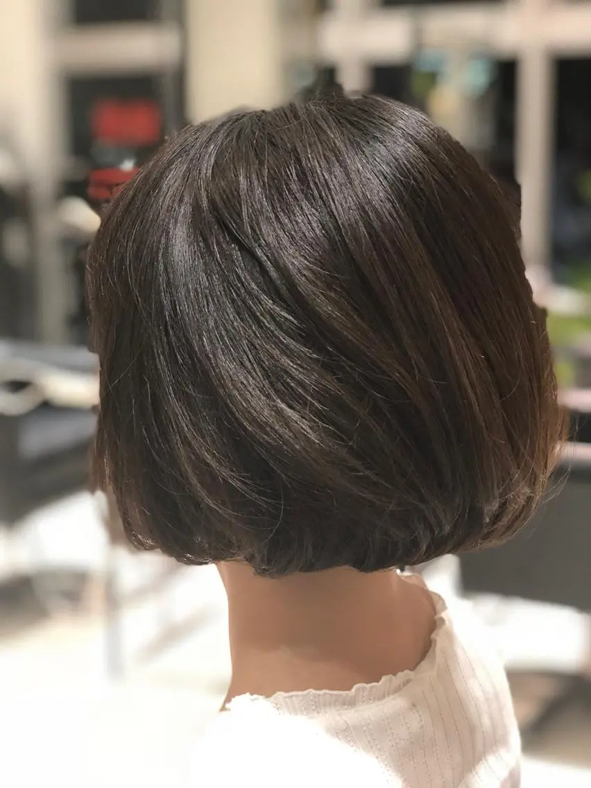 ミディアム ムラカミ .のヘアスタイル