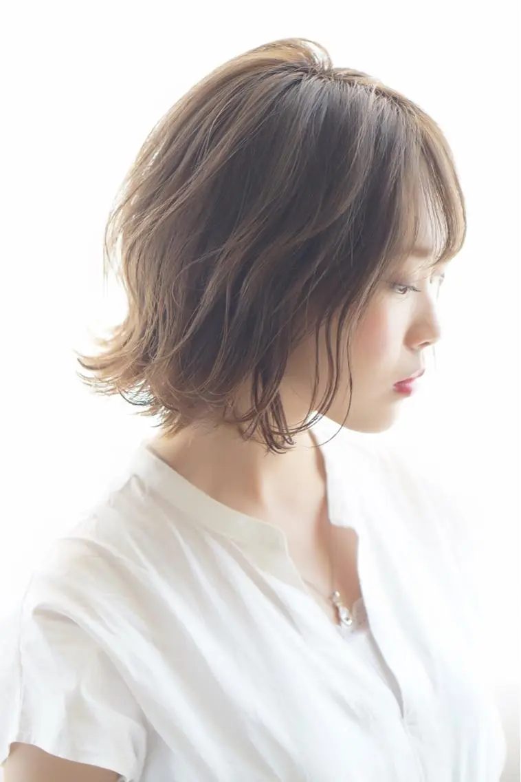 カラー ブリーチ グレージュ ディレクター ノナカのヘアスタイル