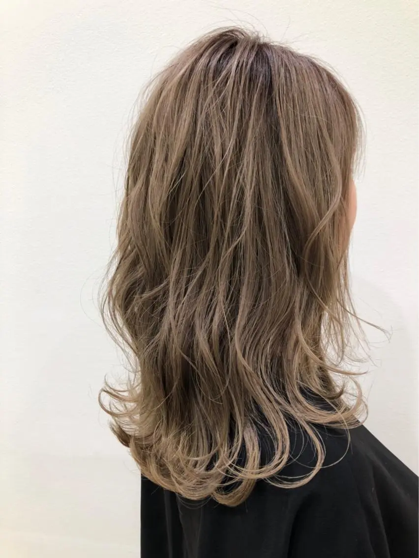セミロング カラー AKALA HAIR 西宮店 Juriのヘアスタイル