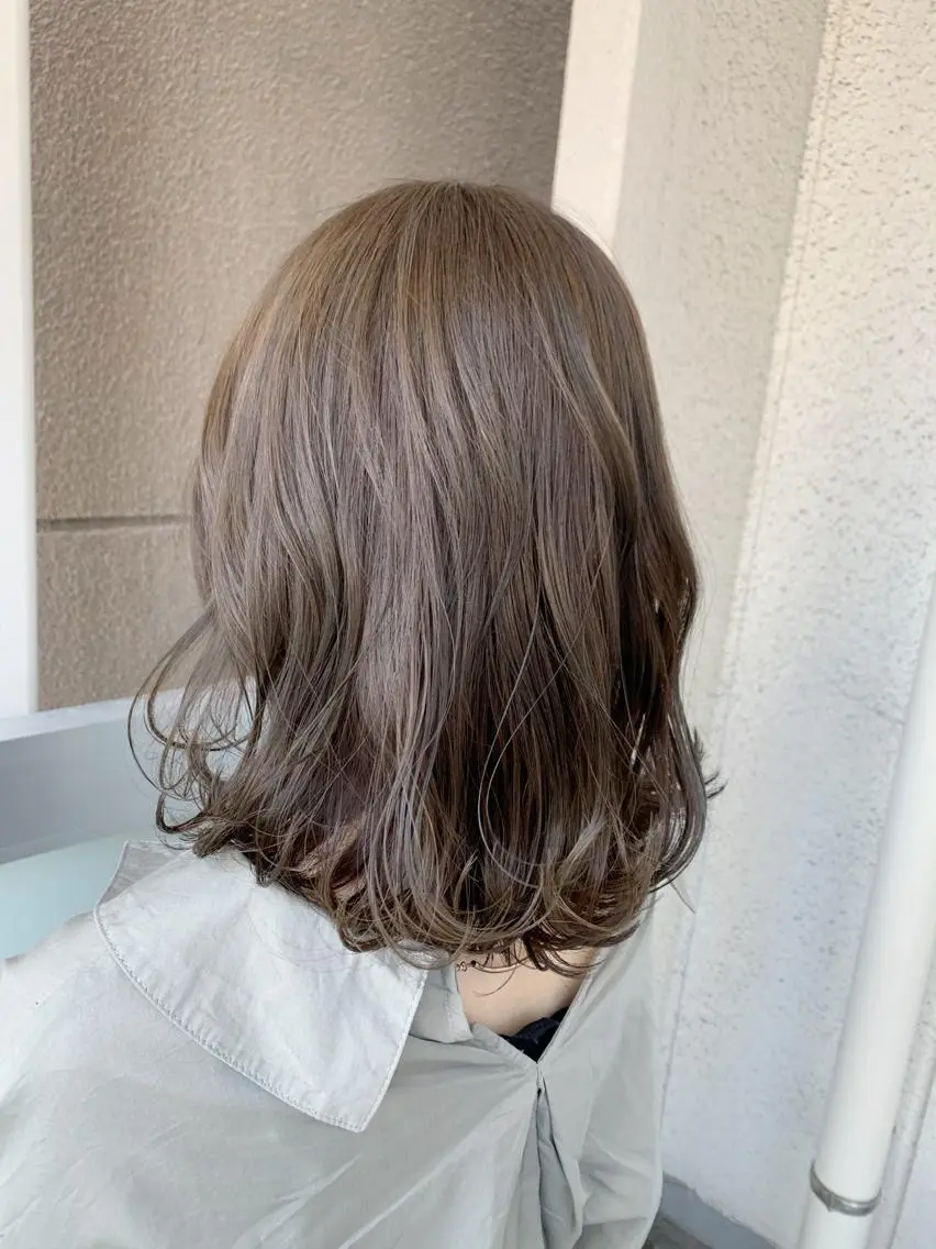 ミディアム カラー カット ヘアカラー トリートメント 古田 昂也のヘアスタイル