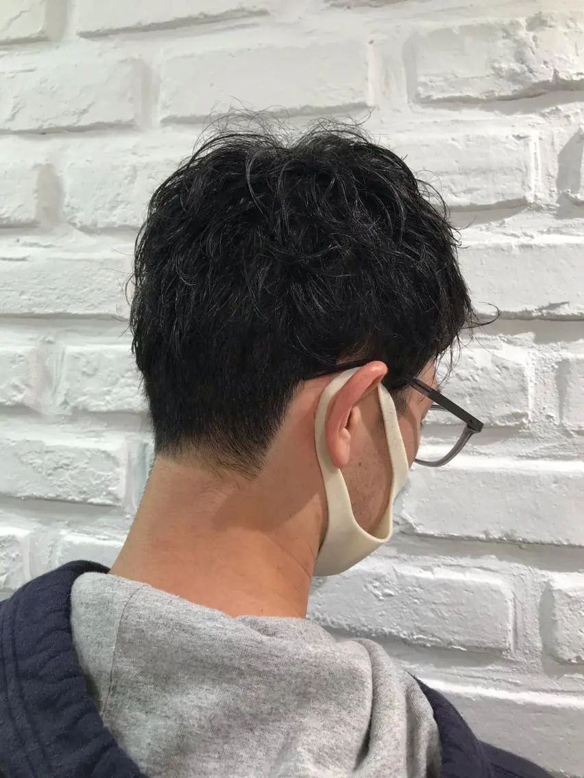 ショート メンズ メンズパーマ 刈り上げ カット 【暖色カラー特化】 中山由梨のヘアスタイル