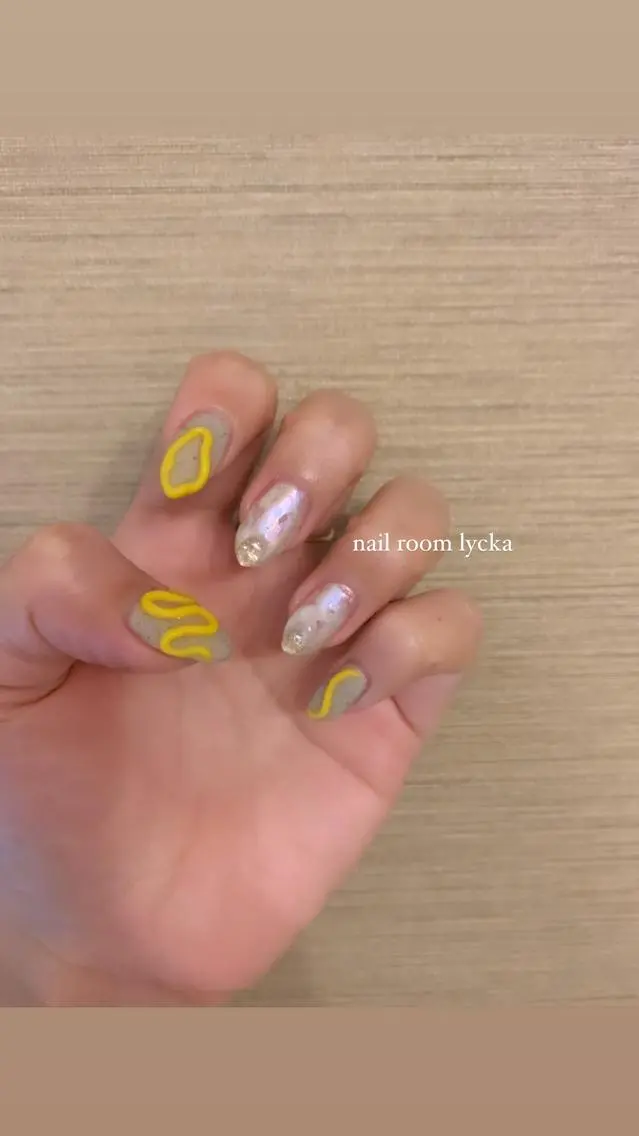 ネイル ﾈｲﾙﾙｰﾑﾘｯｶ 𝐦𝐚𝐲𝐮のネイルデザイン