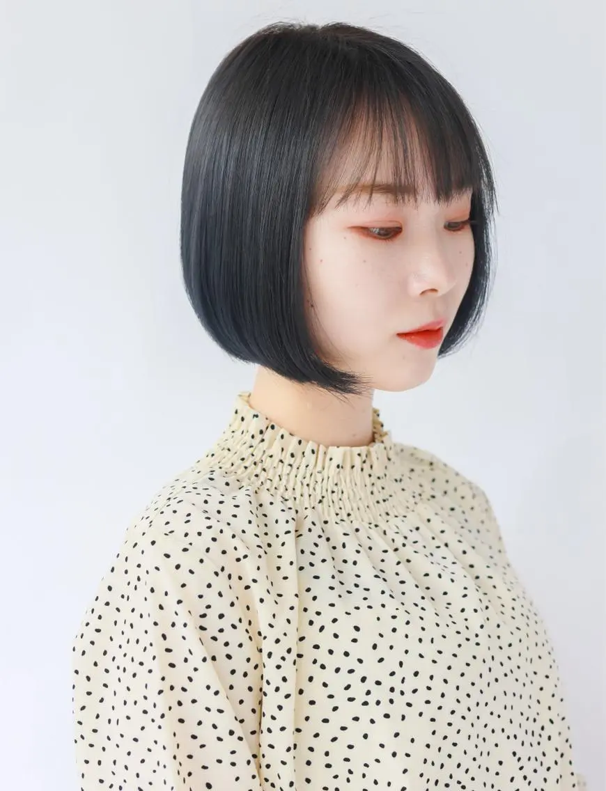 ショート カラー ボブ 中西 優典のヘアスタイル
