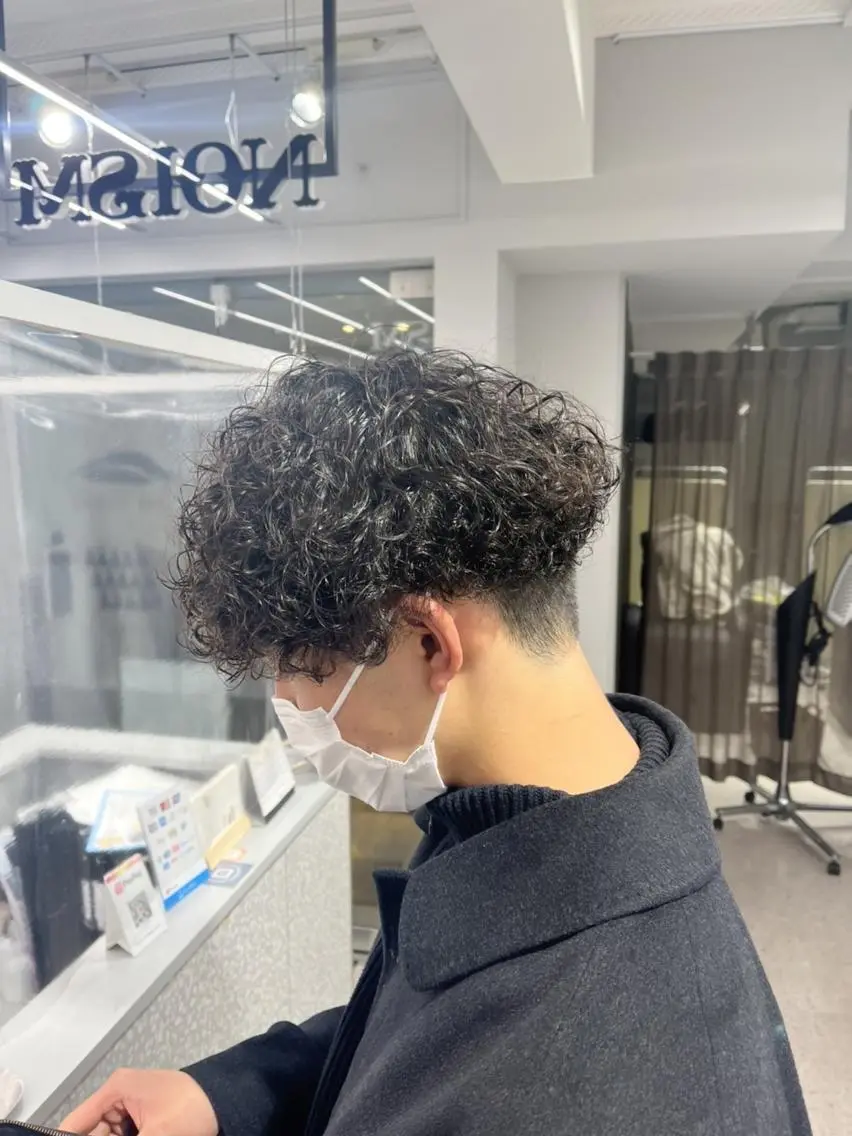 ショート 京都河原町 メンズパーマ助川龍哉のヘアスタイル