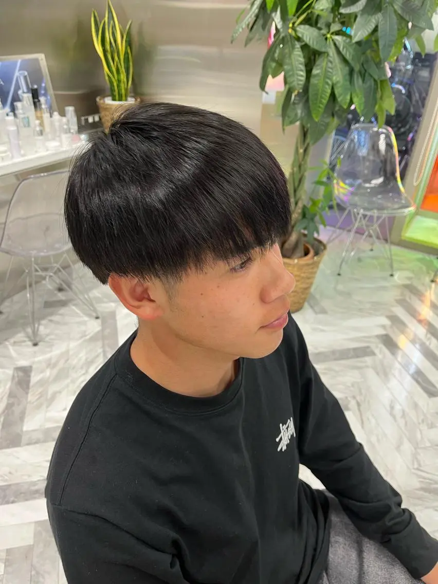 ショート カラー メンズ メンズ就活ヘア マッシュ 刈り上げ 黒髪 ブルーカラー カット ヘアカラー mai🤍縮毛酸性ス トレート/アイリストのヘアスタイル
