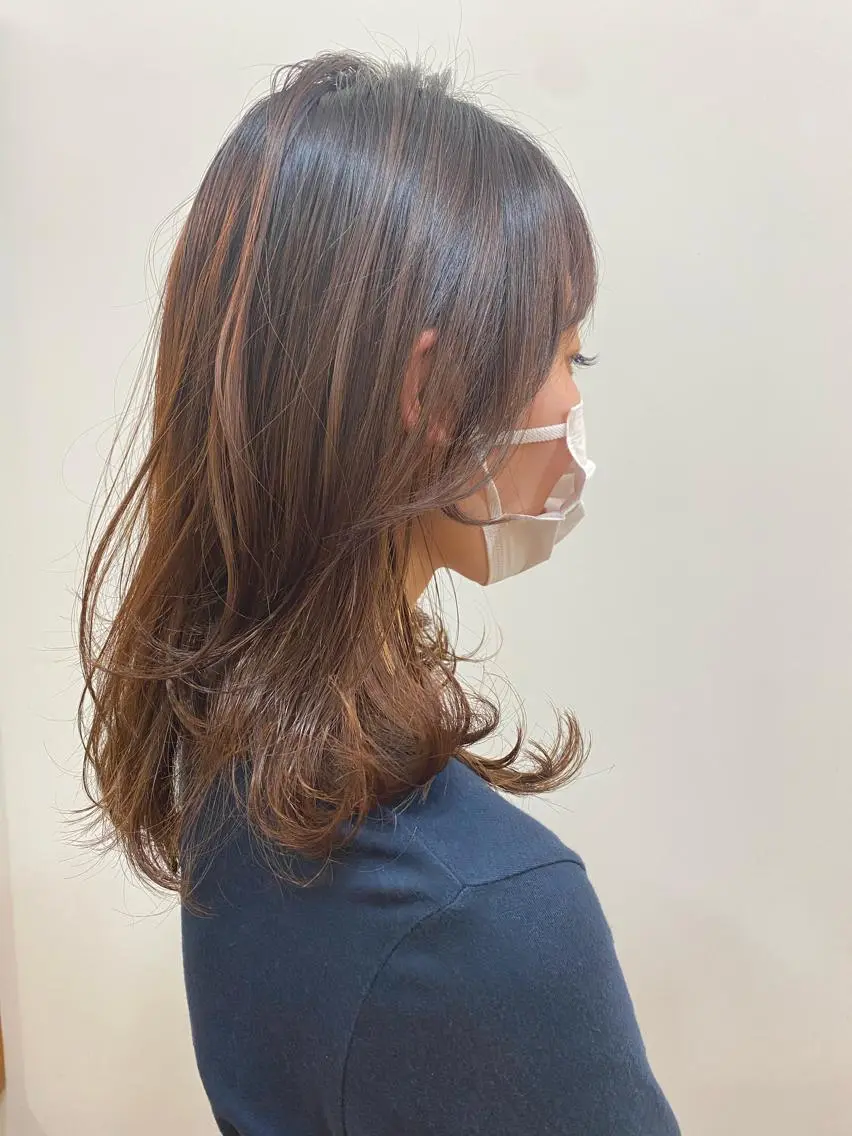 セミロング 顔周りカット レイヤーカット Sea by LUVISM アヤノのヘアスタイル