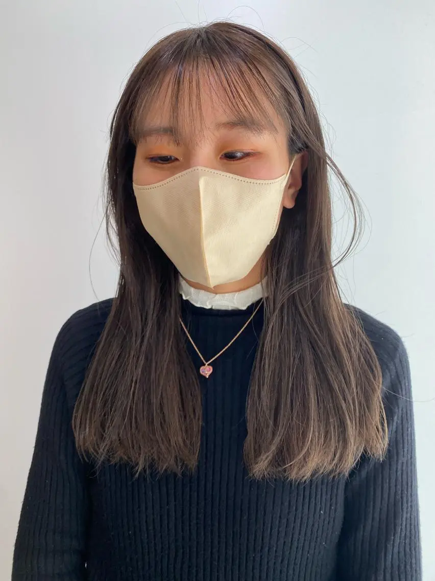 ミディアム カラー ベージュカラー ブリーチ 透明感カラー 砂原 ひよりのヘアスタイル