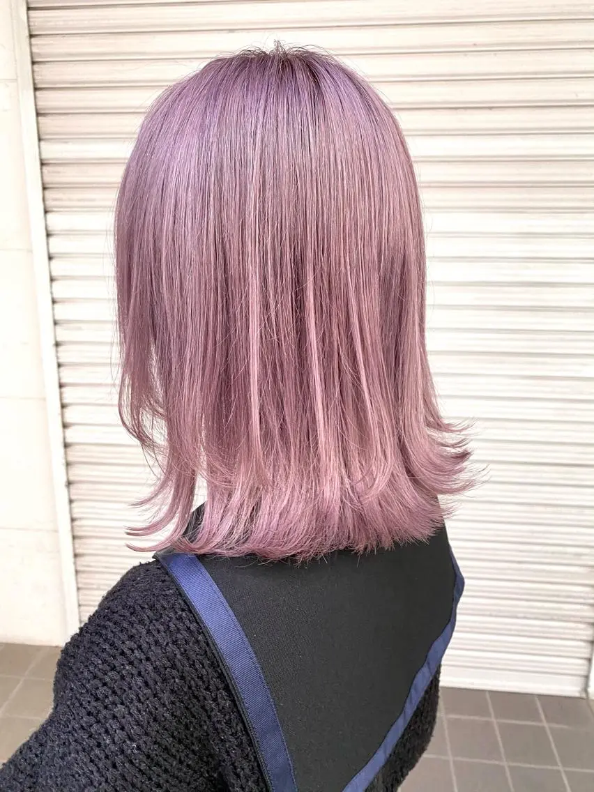 ミディアム カラー ヘアアレンジ ピンクカラー ピンクパープル パープルカラー ヘアカラー トリートメント lani ブリーチ /ダブルカラーのヘアスタイル