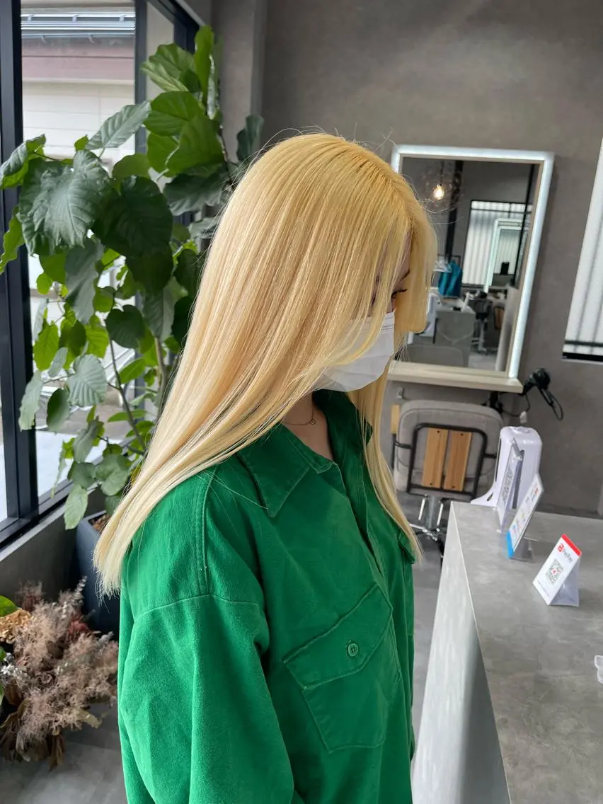 セミロング カラー ヘアカラー 一ノ瀬 暁のヘアスタイル