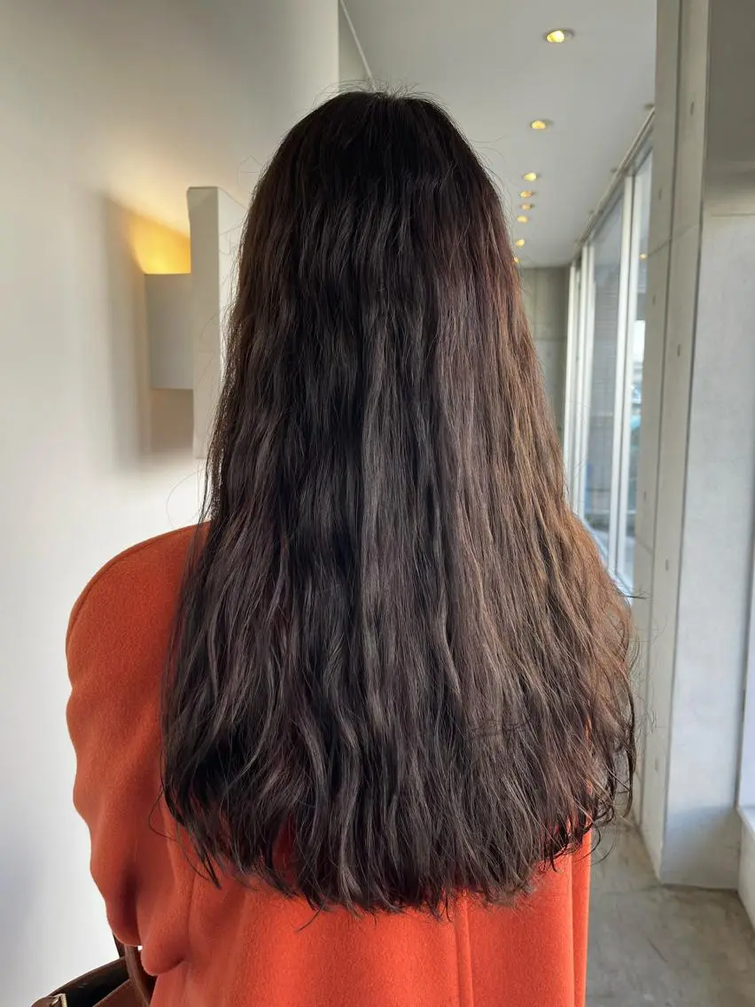 セミロング セミロングパーマ チョコレートブラウン おせ ちさとのヘアスタイル