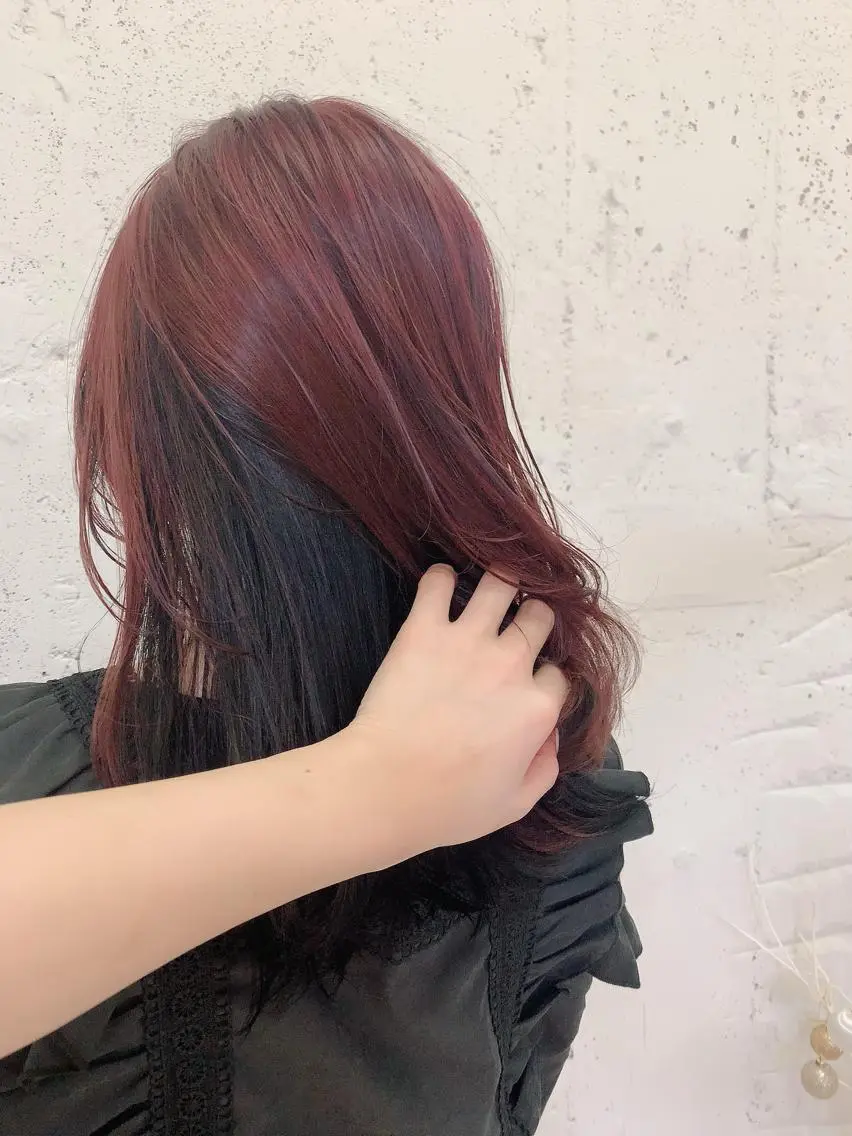 セミロング カラー 透明感ハイトーン🦄 キラ🌈のヘアスタイル