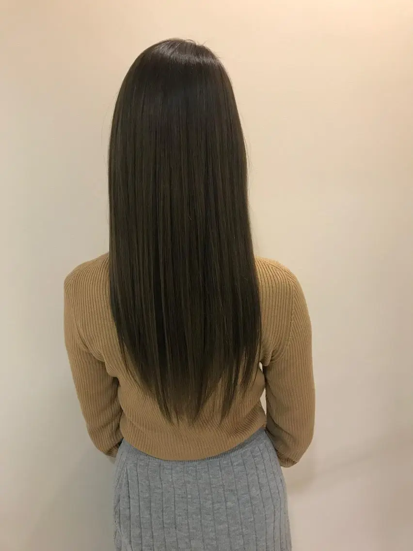 ロング カラー トリートメント ヘッドスパ 顔まわりカット✄ ベージュカラー🧸のヘアスタイル