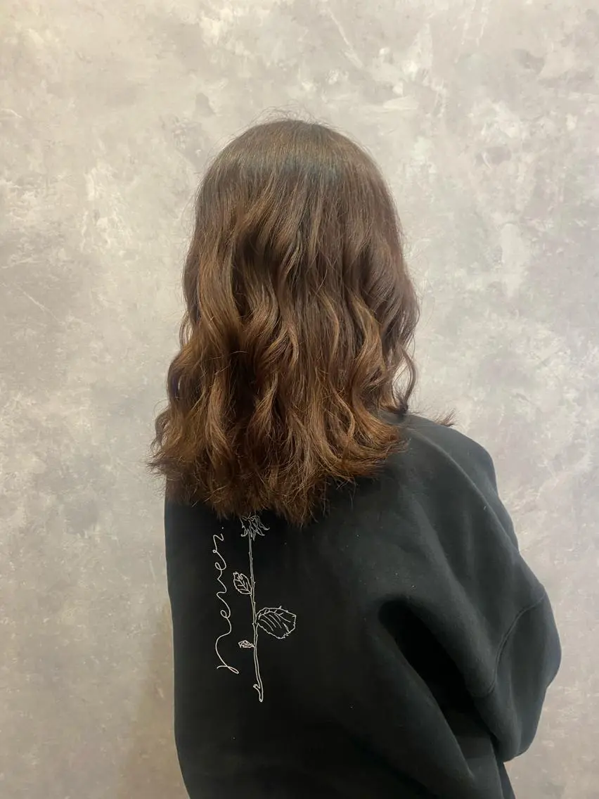 セミロング いまい ひまりのヘアスタイル