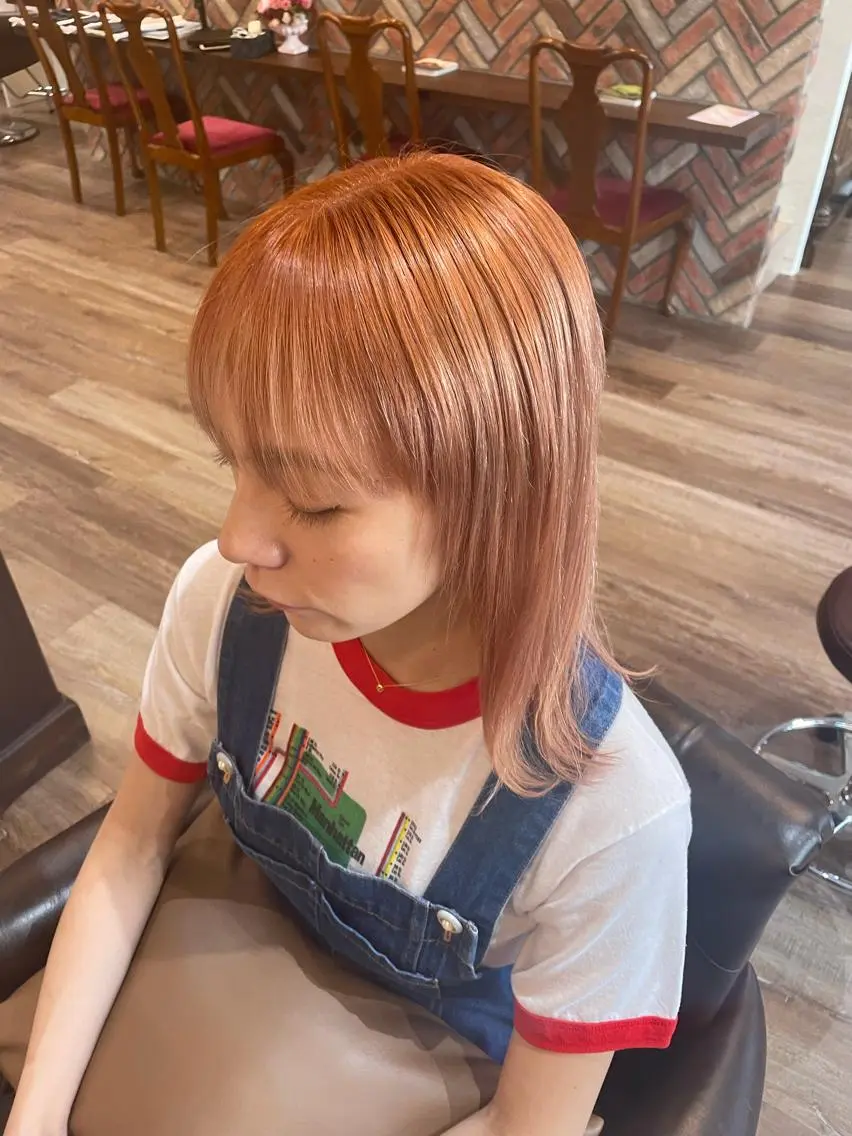 ミディアム カラー ブリーチ ヘアカラー トリートメント マツノ ユウキのヘアスタイル
