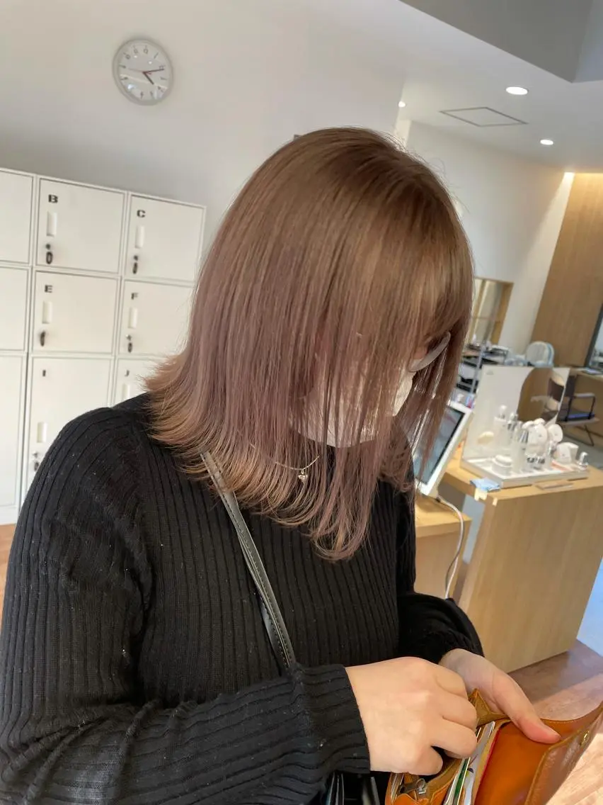 ミディアム カラー ベージュカラー 透明感カラー ミルクティーベージュ 堀田 将輝のヘアスタイル
