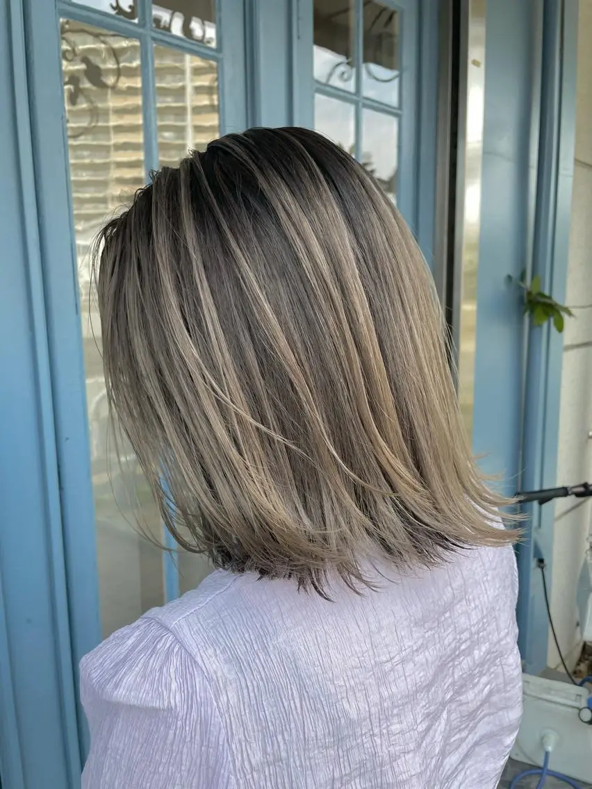 ミディアム ヘアカラー トリートメント ブリーチ毛矯正.髪質 改善.髪にドラマをのヘアスタイル