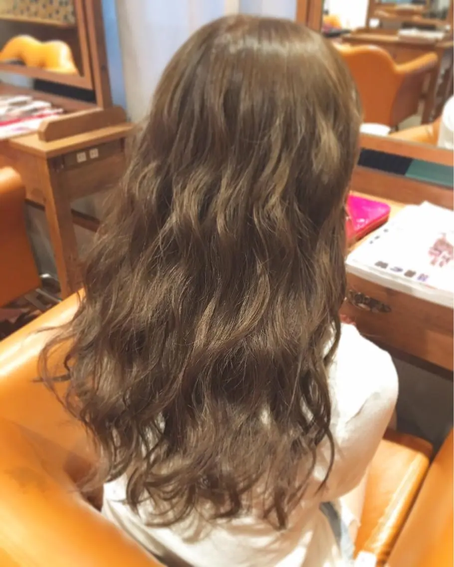 ロング カラー ヘアアレンジ ベージュカラー kazufumi ..のヘアスタイル