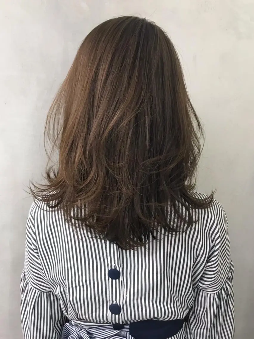 ミディアム カラー パーマ ヘアアレンジ ベージュカラー レイヤーカット ITbyALBUM 中野店のヘアスタイル