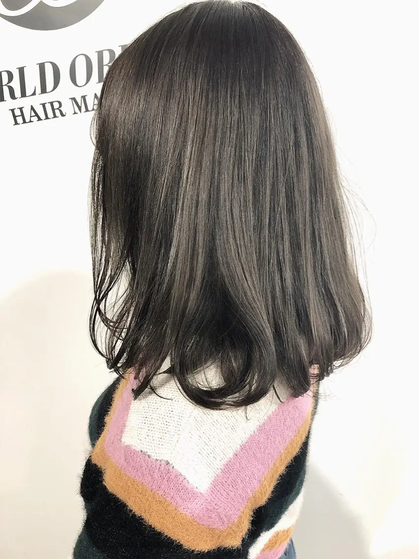 カラー アッシュ グラデーションカラー グレージュ ハイライトカラー イルミナカラー 夜23時まで予約🉑 reverieあきらのヘアスタイル
