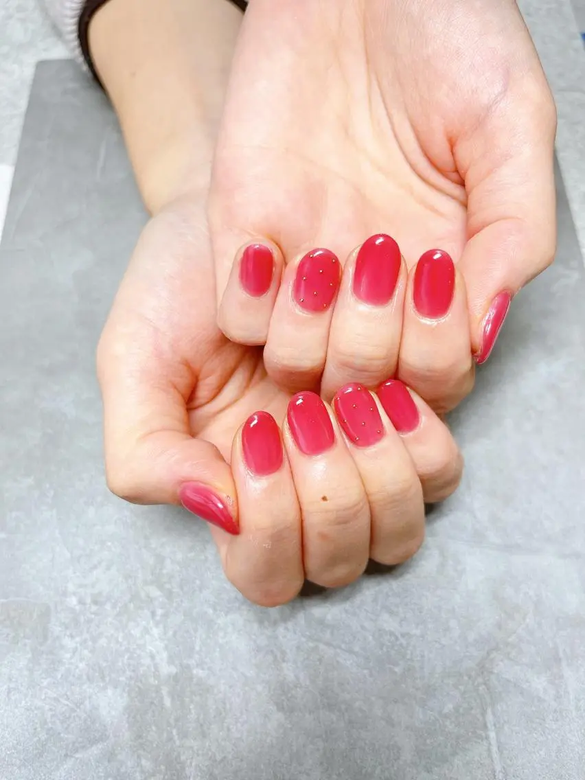 ネイル ドット ワンカラーネイル nailsalon Graciaのネイルデザイン
