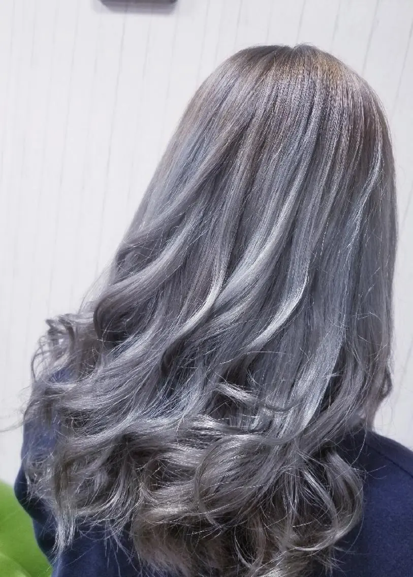 カラー カット ヘアカラー トリートメント エミタス ☆のヘアスタイル