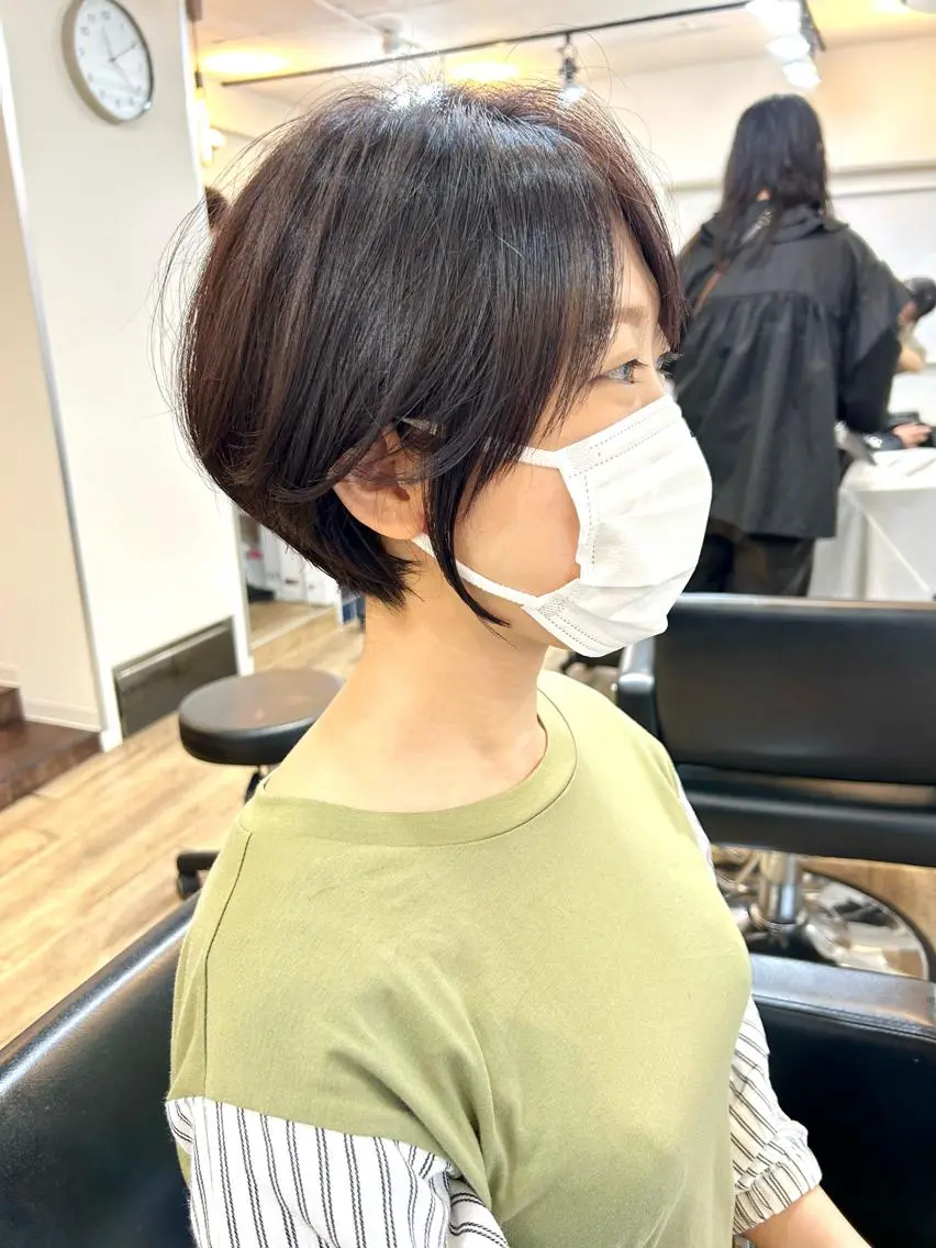 ショート カラー ブリーチ ケアブリーチ ダブルカラー ハイライトカラー イルミナカラー 中北篤志 ショートボブのヘアスタイル