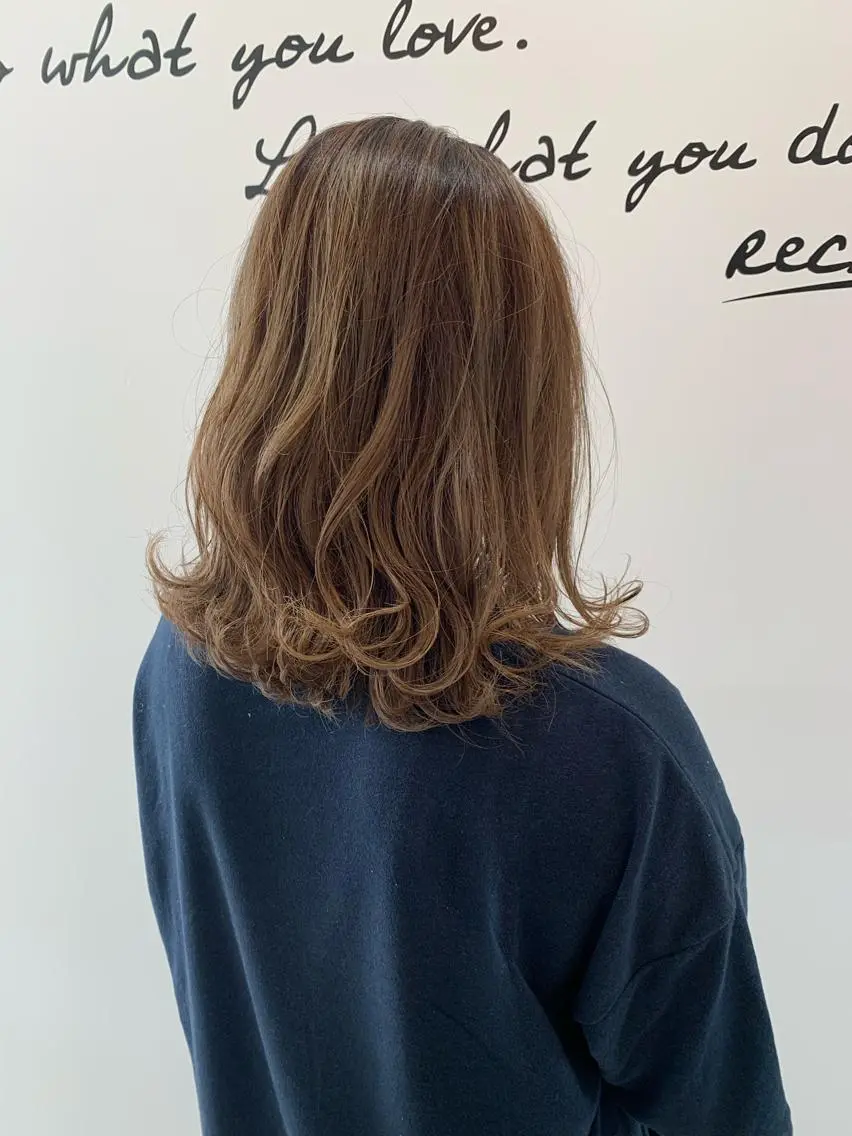 ミディアム カラー カット ヘアカラー トリートメント ヘアセット 中村 優太のヘアスタイル