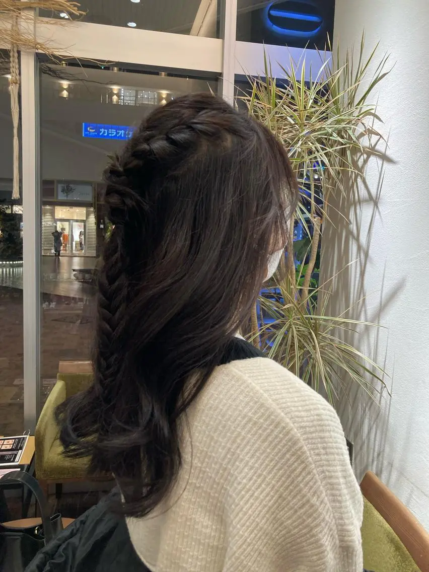 ロング ヘアアレンジ ハーフアップ ロング 成沢 モニカのヘアスタイル