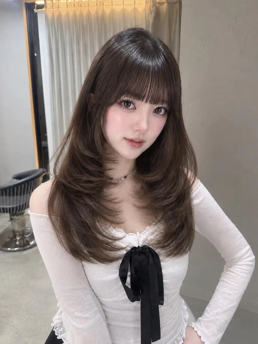 ロング くびれヘア デート 顔まわりレイヤー 韓国風ヘア レイヤーカット カット ワンホンヘア🖤 /miyuのヘアスタイル