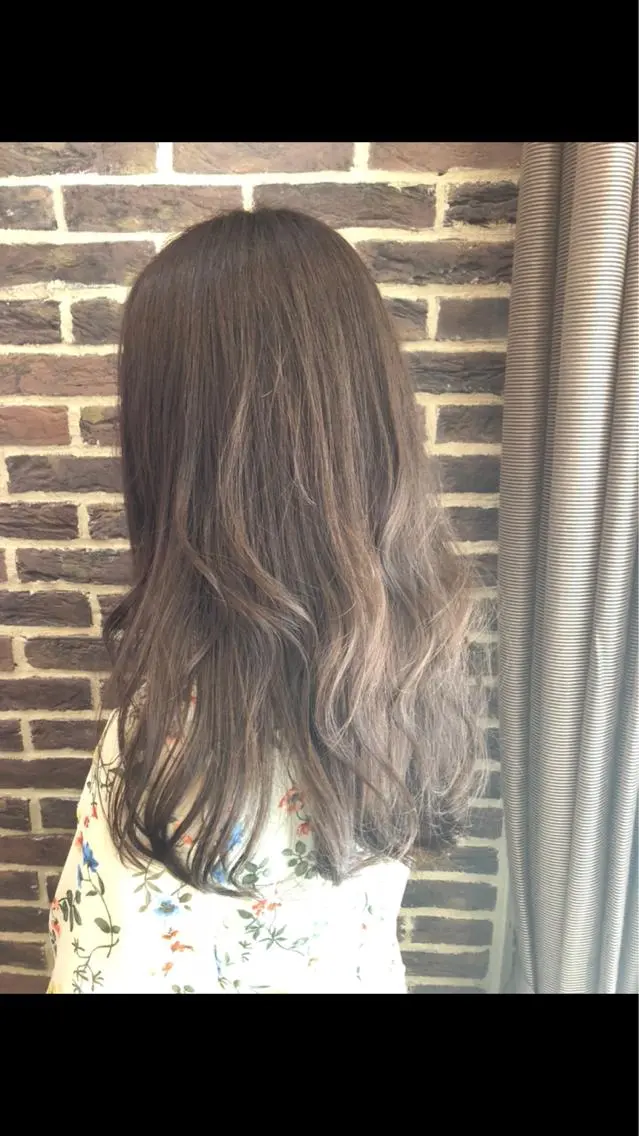 ロング カラー パーマ イルミナカラー 高橋 隆一のヘアスタイル